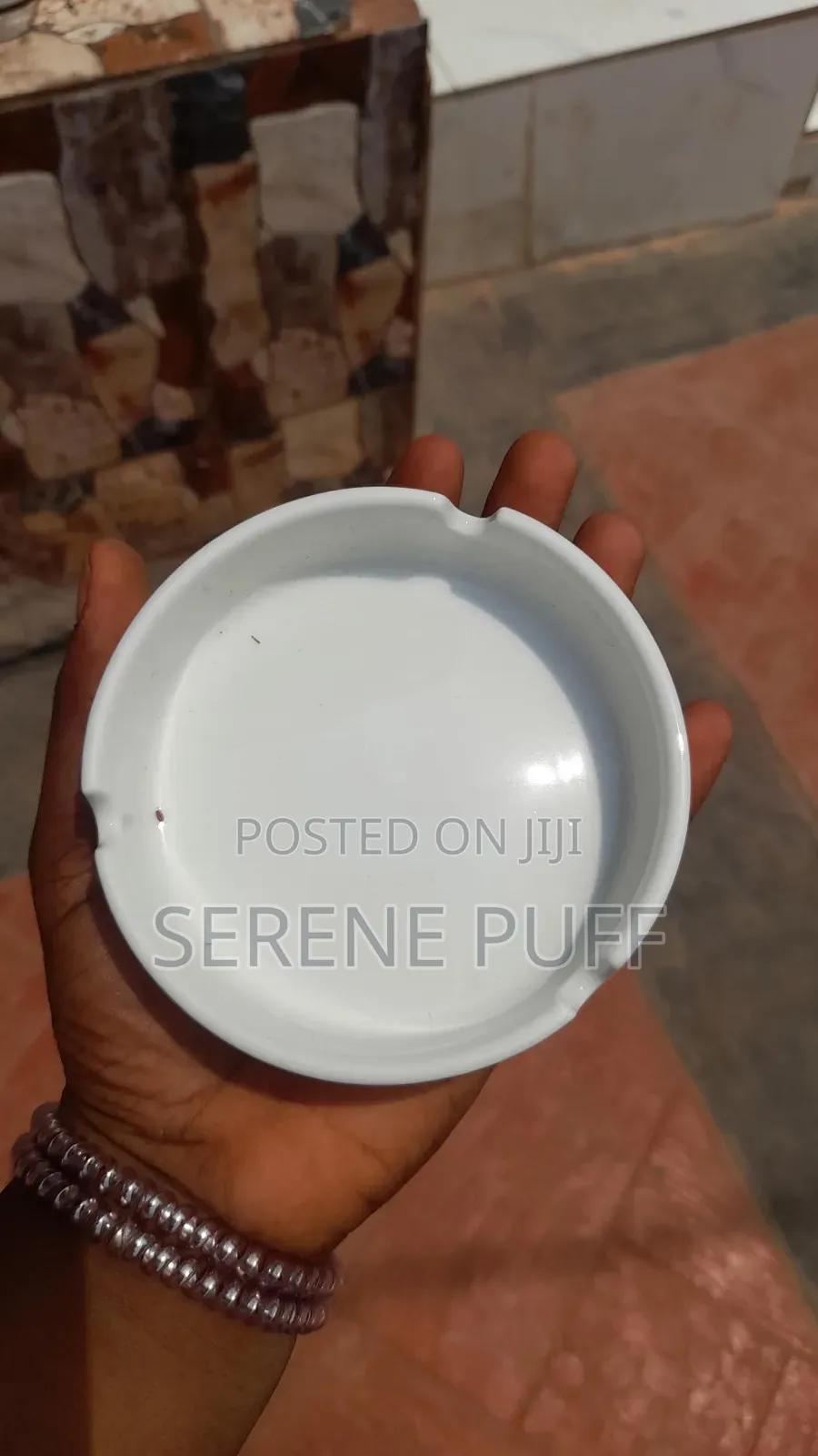  Elegant Ceramic Ashtray – Stylish Practical 