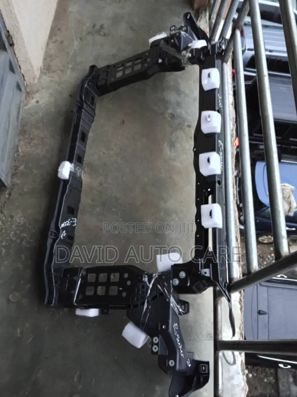 Front Cut Hyundai Santafe 2012 - 2016 Available