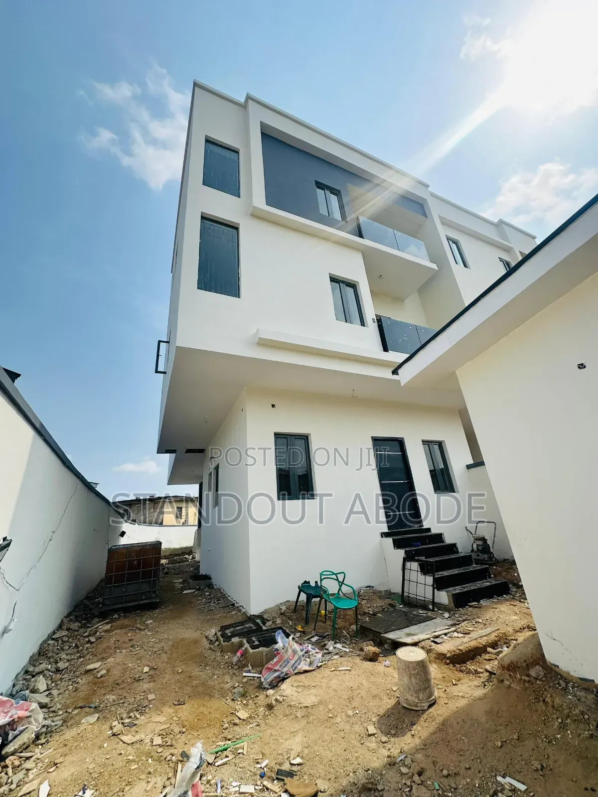 4bdrm Duplex in Inside Estate, Obanikoro for sale