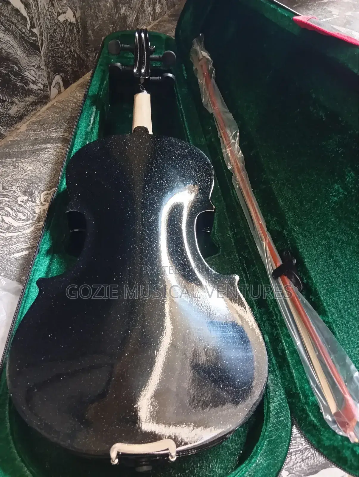 Yamaha 4/4 Violin Black