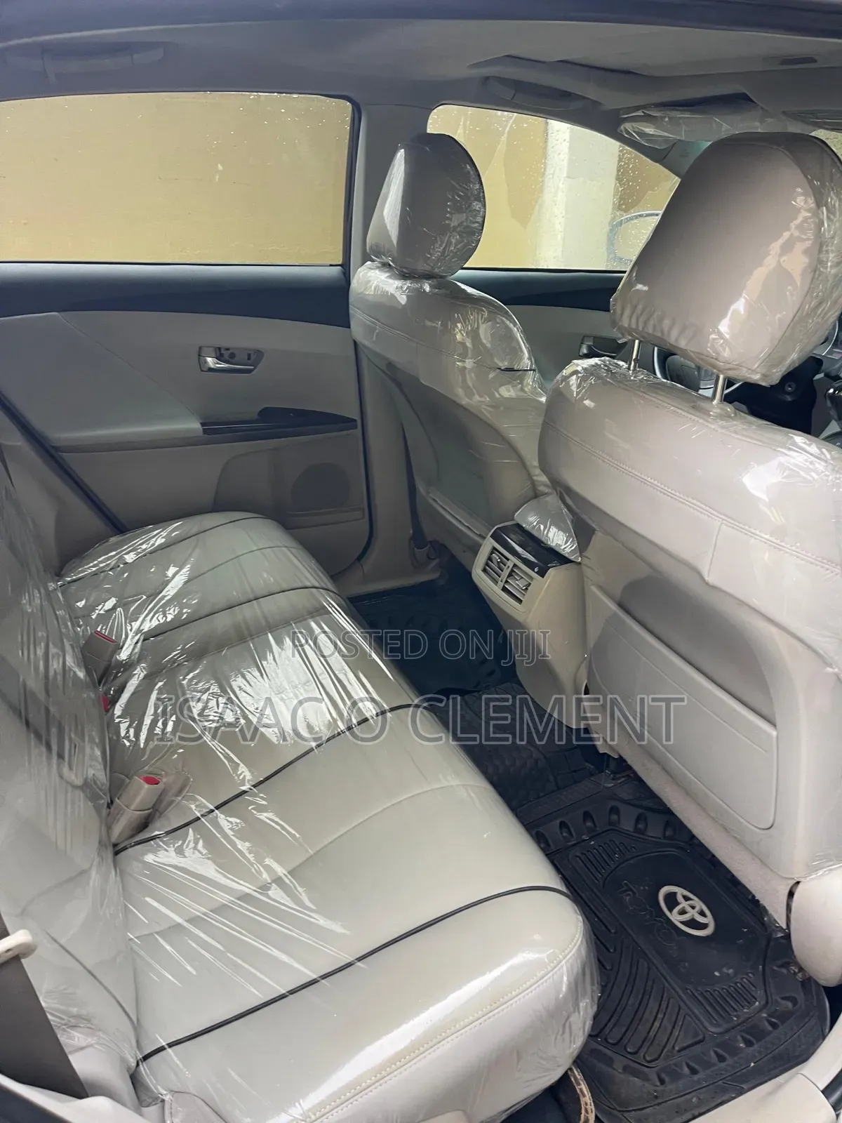 Toyota Venza AWD 2010 Silver