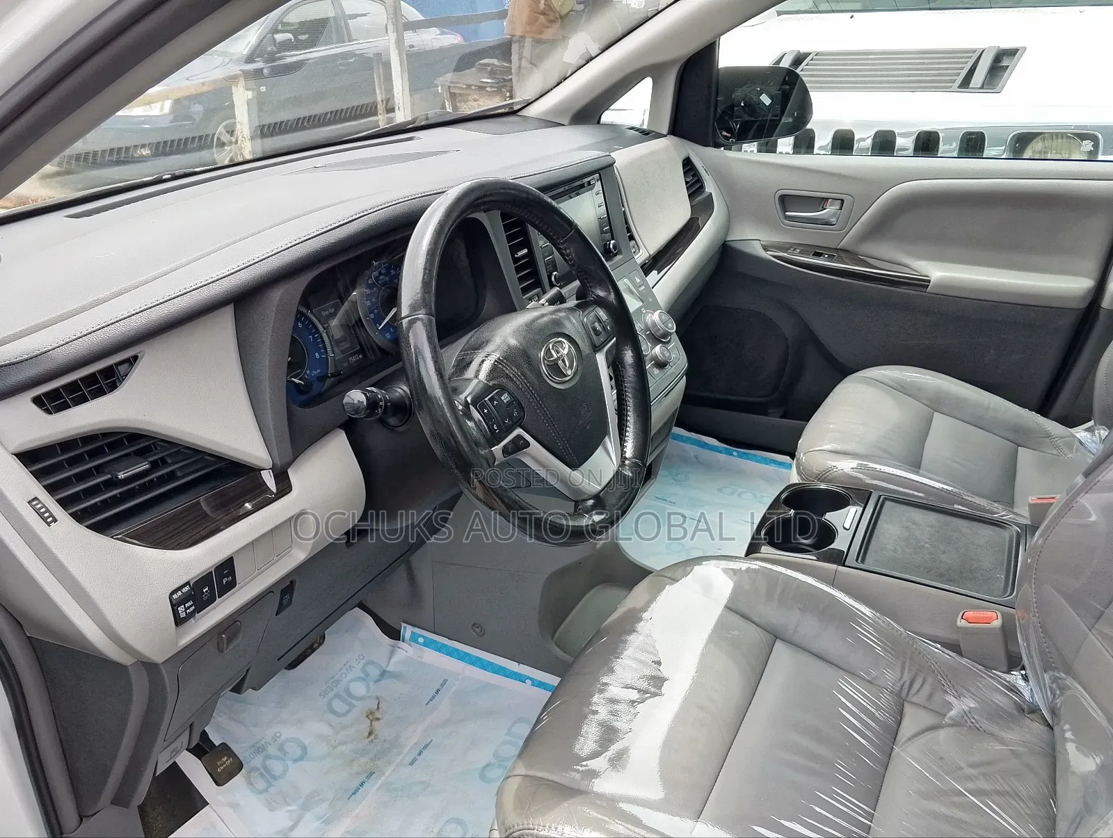 Toyota Sienna 2019 White