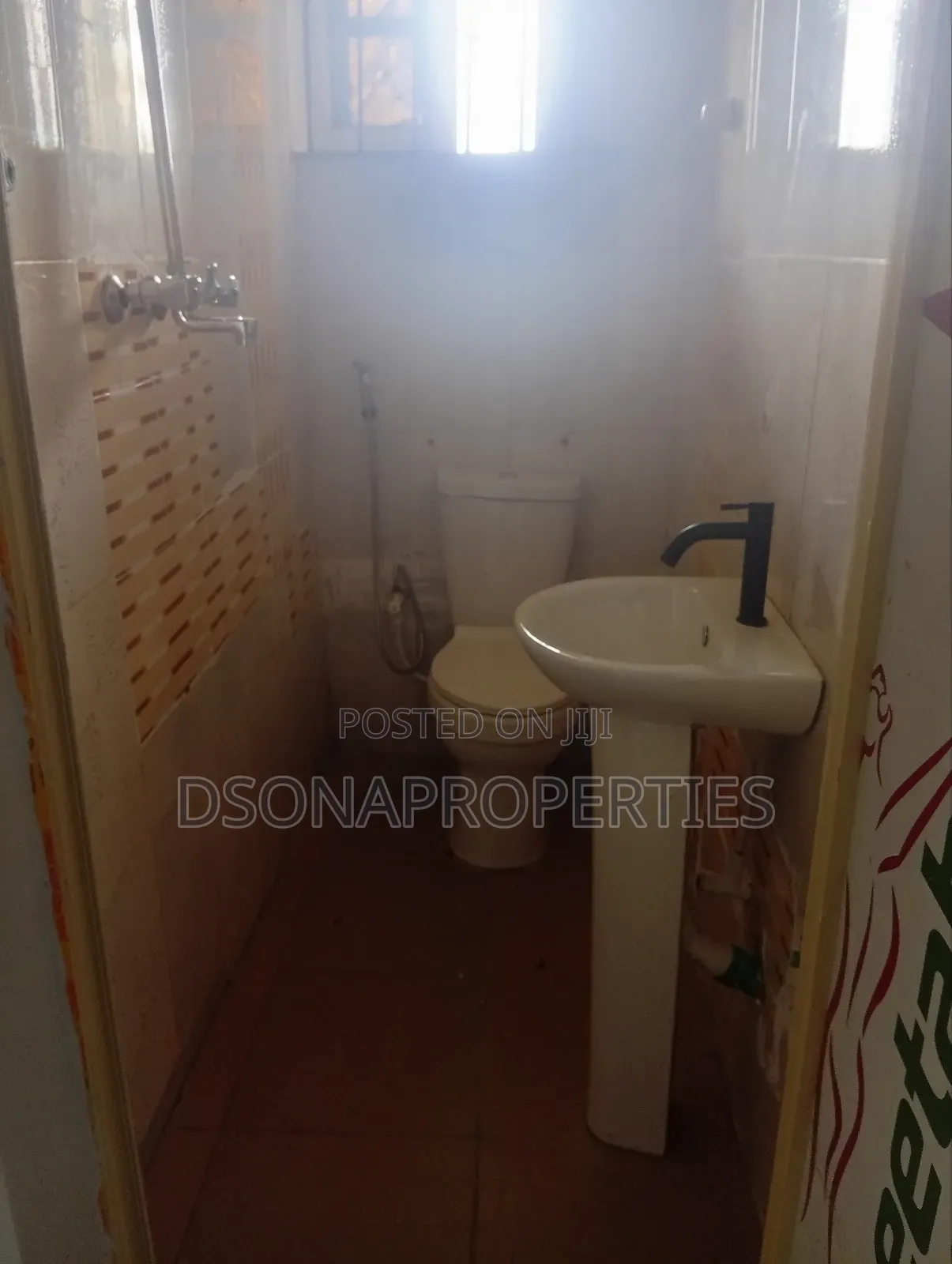 2bdrm Apartment in Ile-Iwe, Meiran for rent