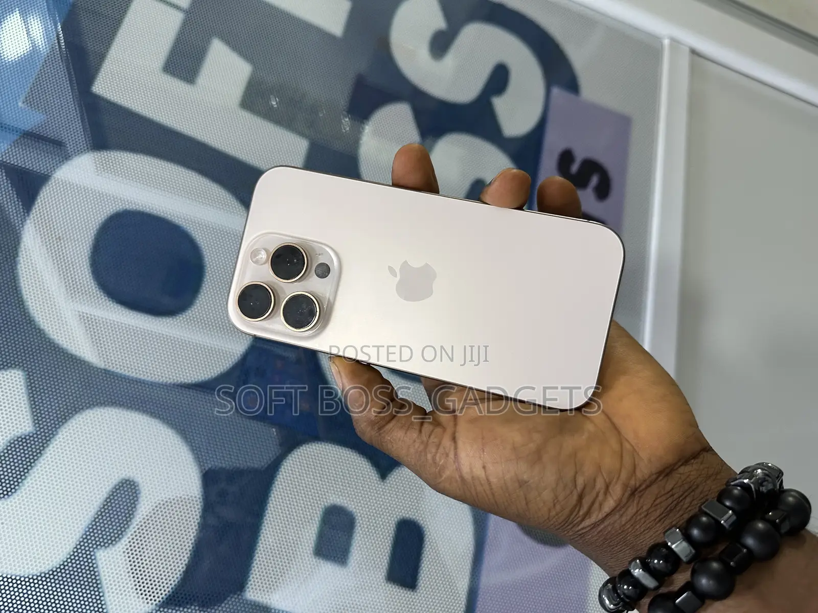 Apple iPhone 16 Pro 128 GB Gold
