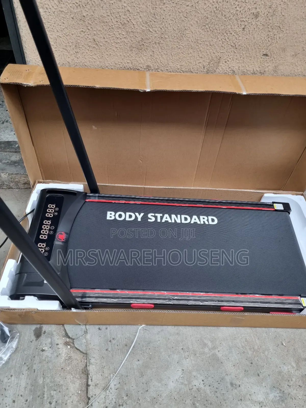 2 Hp Walking Pad With Handle Bar, With Bluetooth Speaker and Locks Key