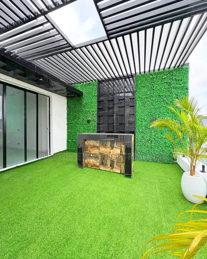 5bdrm Duplex in Lagos Chevron for sale