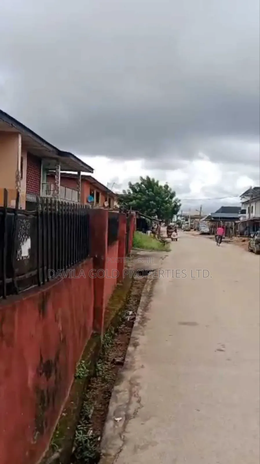 8bdrm Block of Flats in Benin City for sale