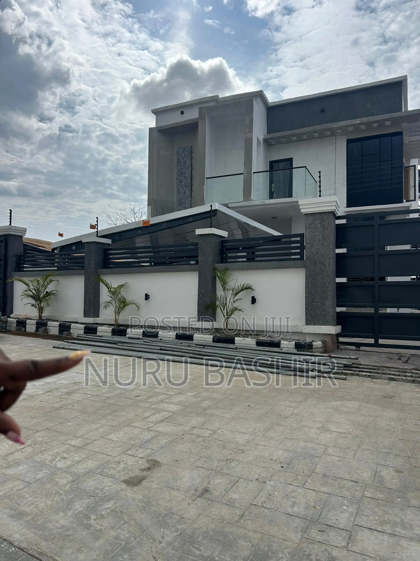 Furnished 4bdrm Duplex in Oluyole Estate for sale