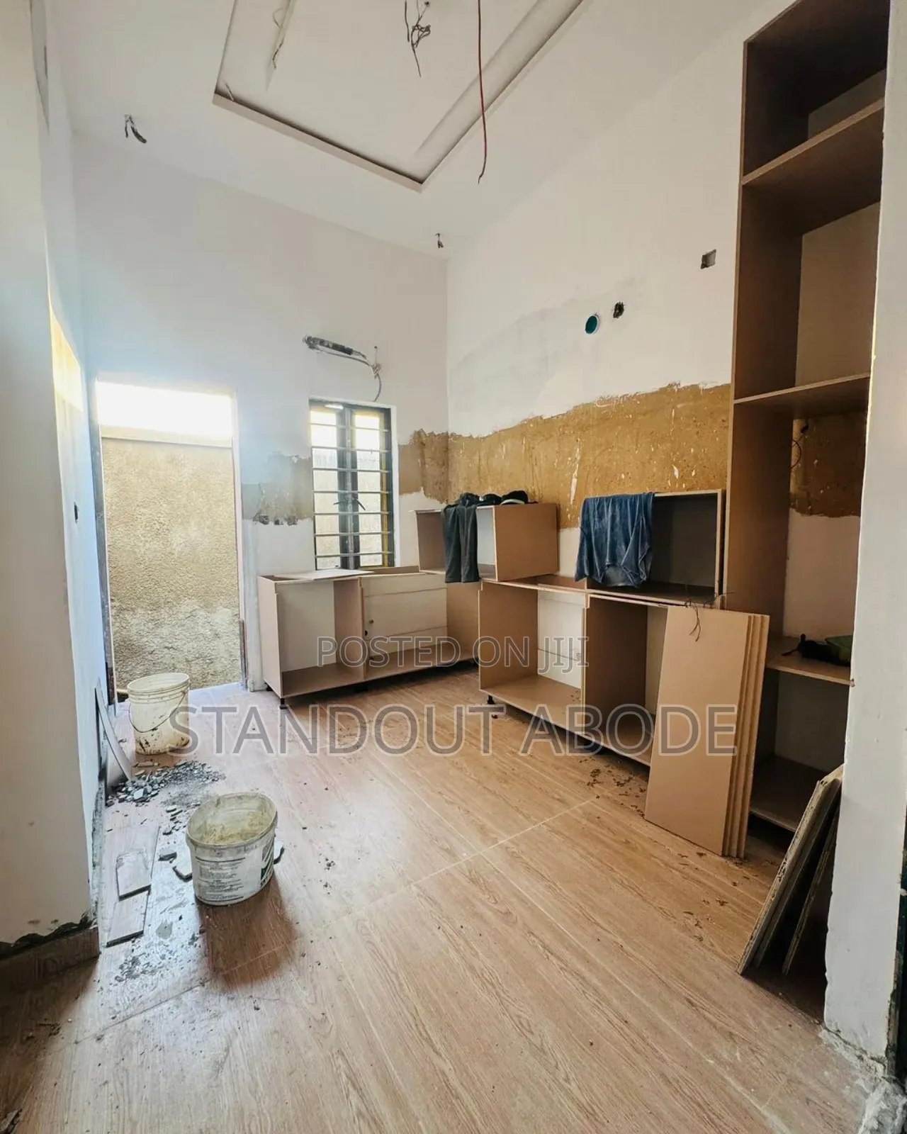 4bdrm Duplex in Inside Estate, Maryland for sale
