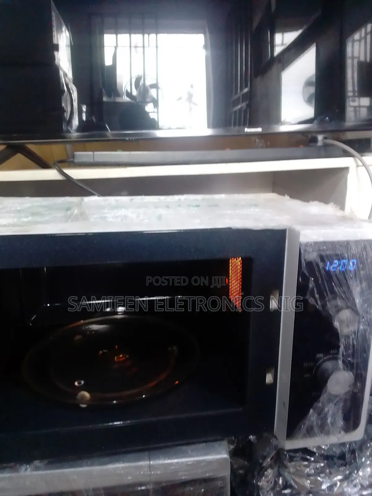 Newly Arrived Samsung Microwave Oven/Grill 25l,.Uk