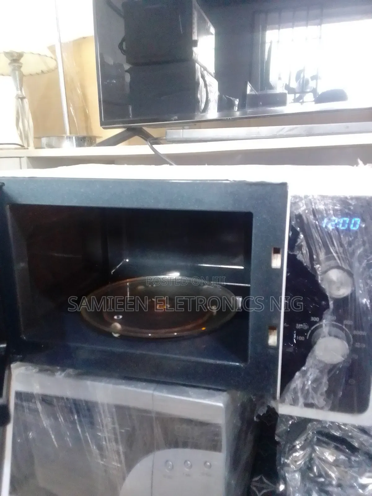 Newly Arrived Samsung Microwave Oven/Grill 25l,.Uk