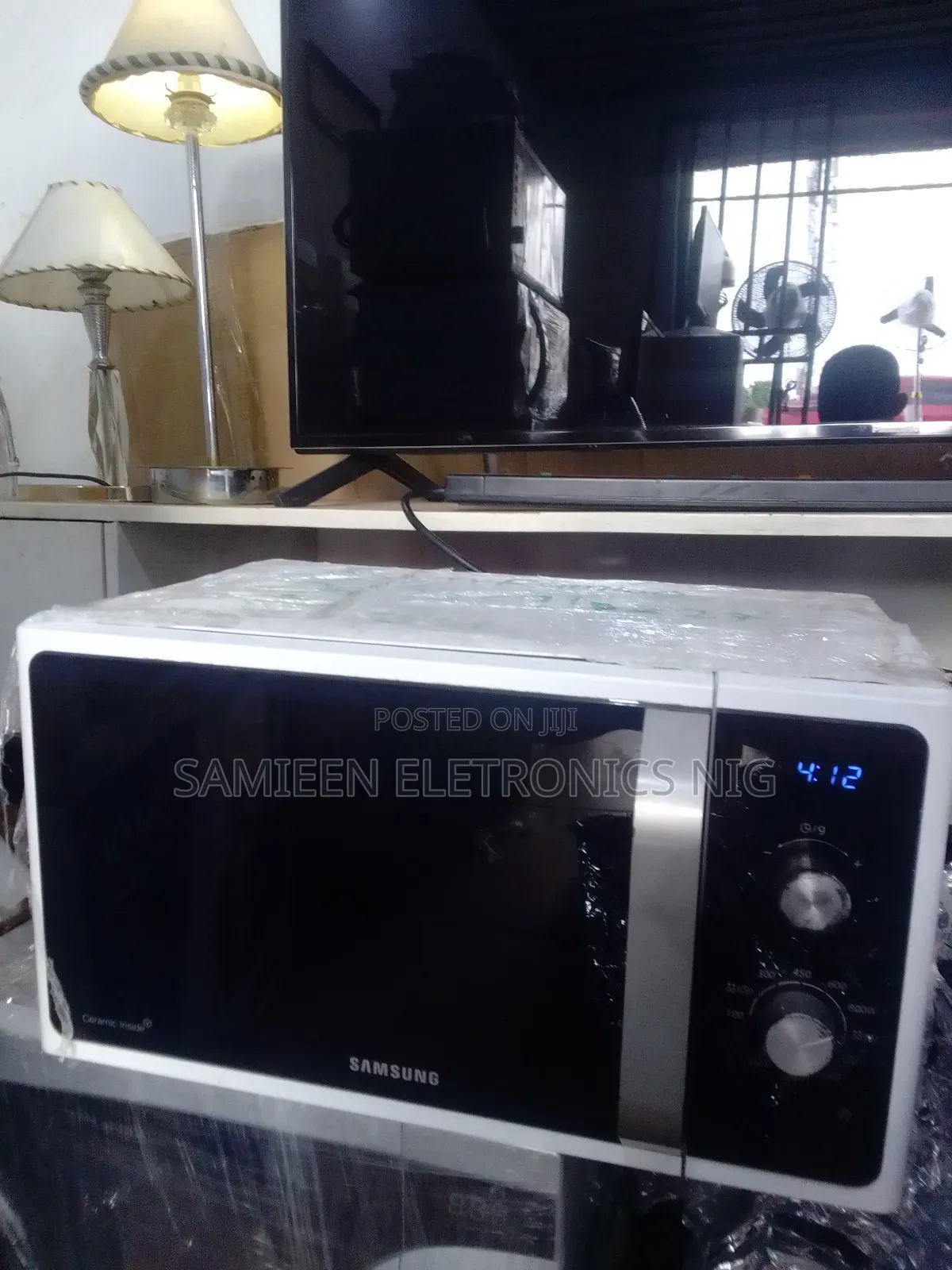 Newly Arrived Samsung Microwave Oven/Grill 25l,.Uk