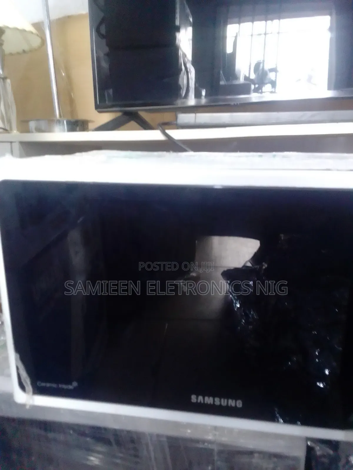Newly Arrived Samsung Microwave Oven/Grill 25l,.Uk