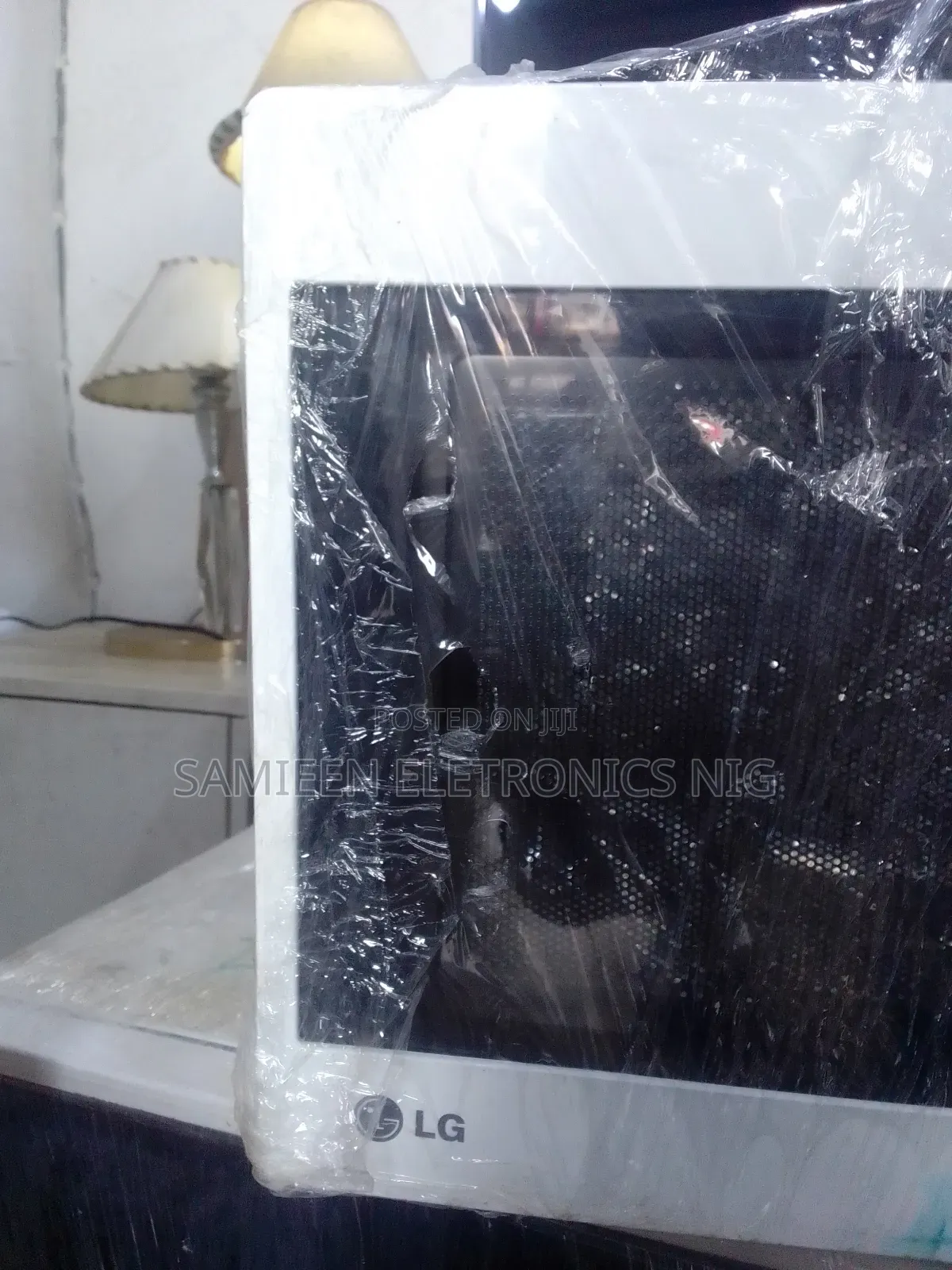 Newly Arrived Lg Microwave Oven/Grill, 20l( Uk Imported).