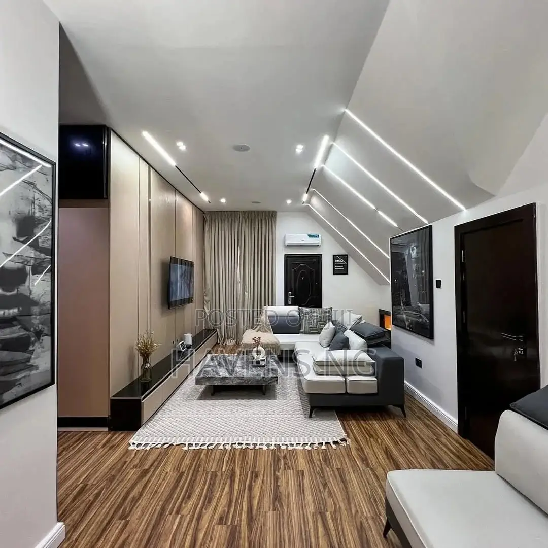 Beautiful, Well Furnished 1 Bedroom Apartment.