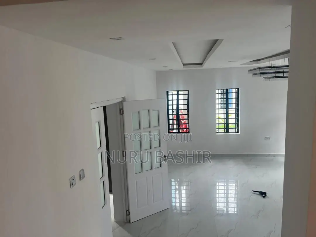 Furnished 4bdrm Duplex in Oluyole Estate for sale