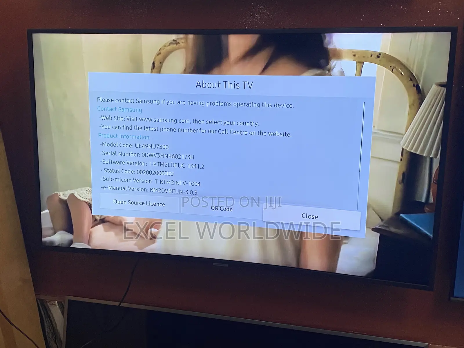 Clean 49” Curved Samsung Uhd Smart Tv With HDR Enhanced Contrast