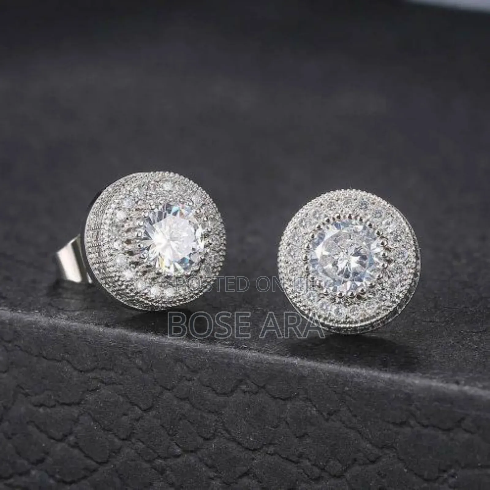 Exquisite Non Piercing Mens Stud Earring Gold and Silver