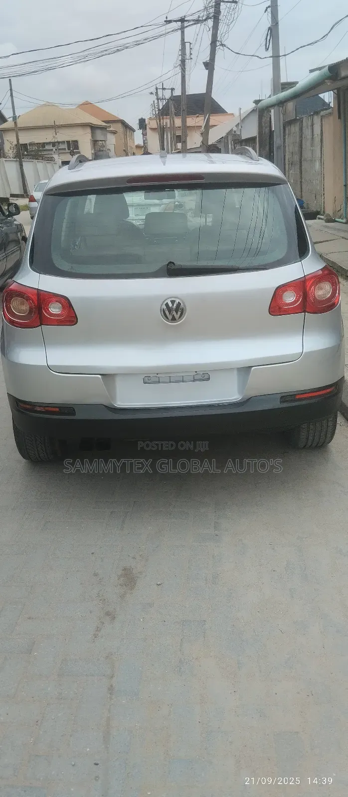 Volkswagen Tiguan SE 2011 Silver