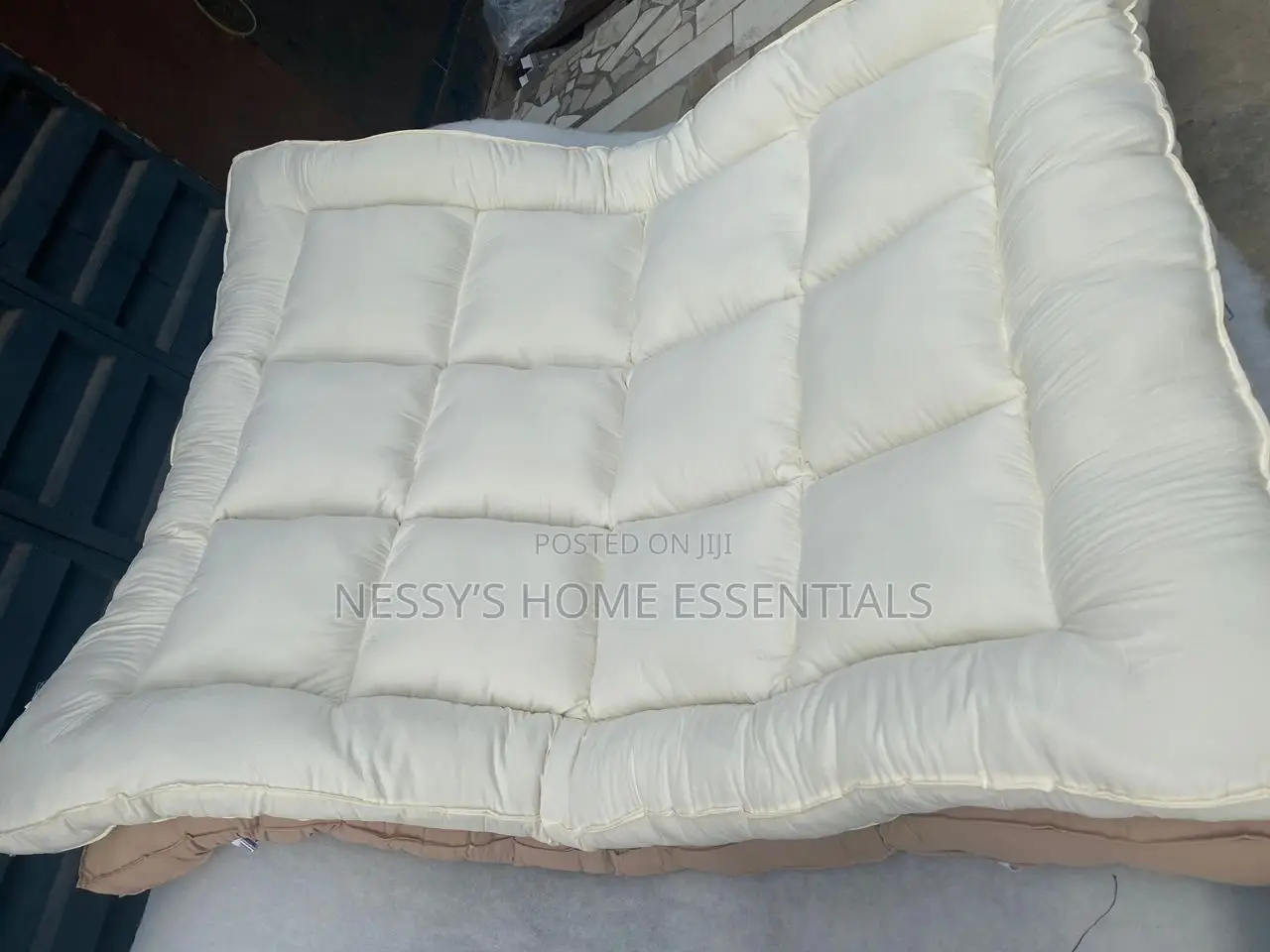 4 by 6 Fluffy Mattress Topper