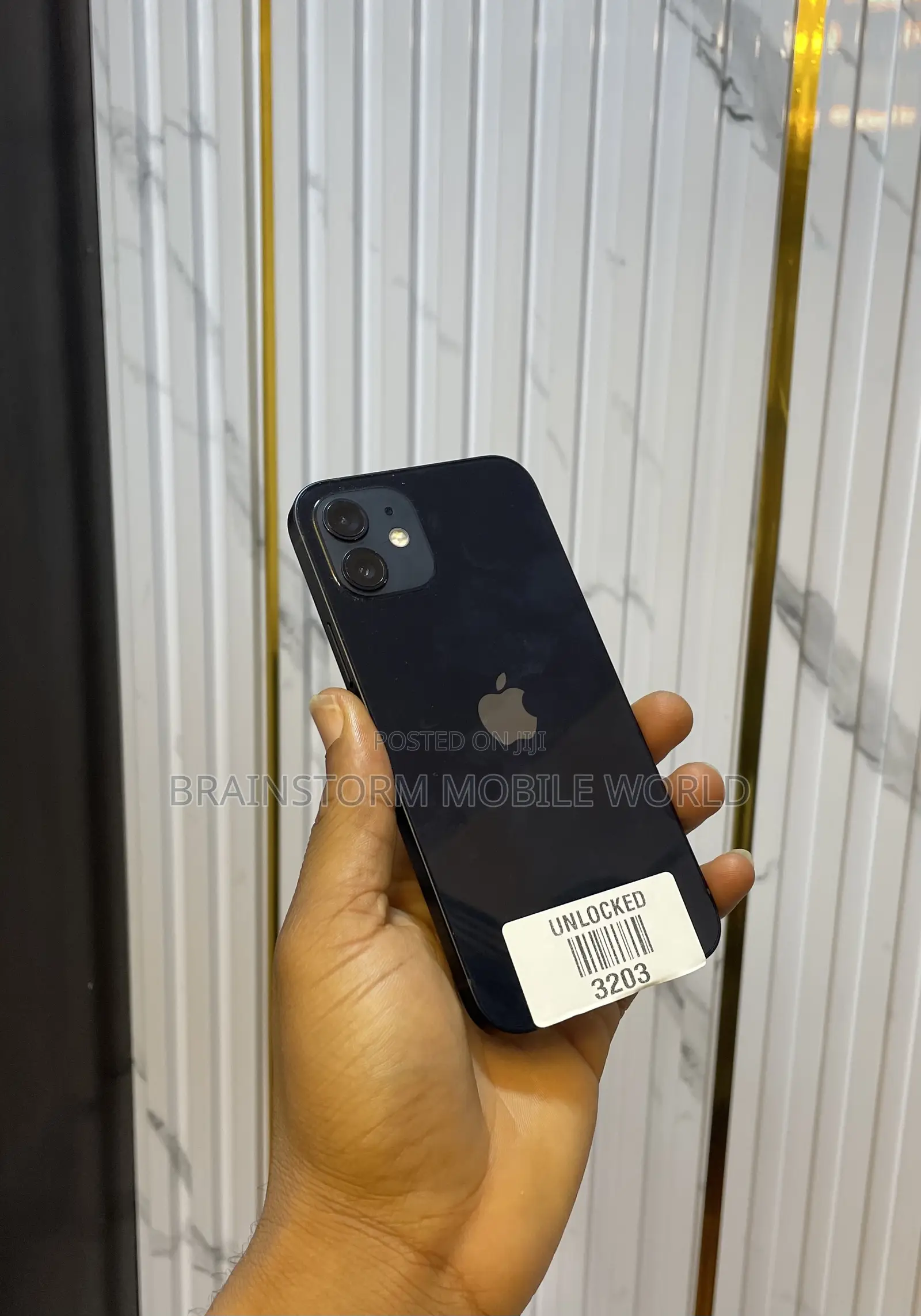 Apple iPhone 12 64 GB Black