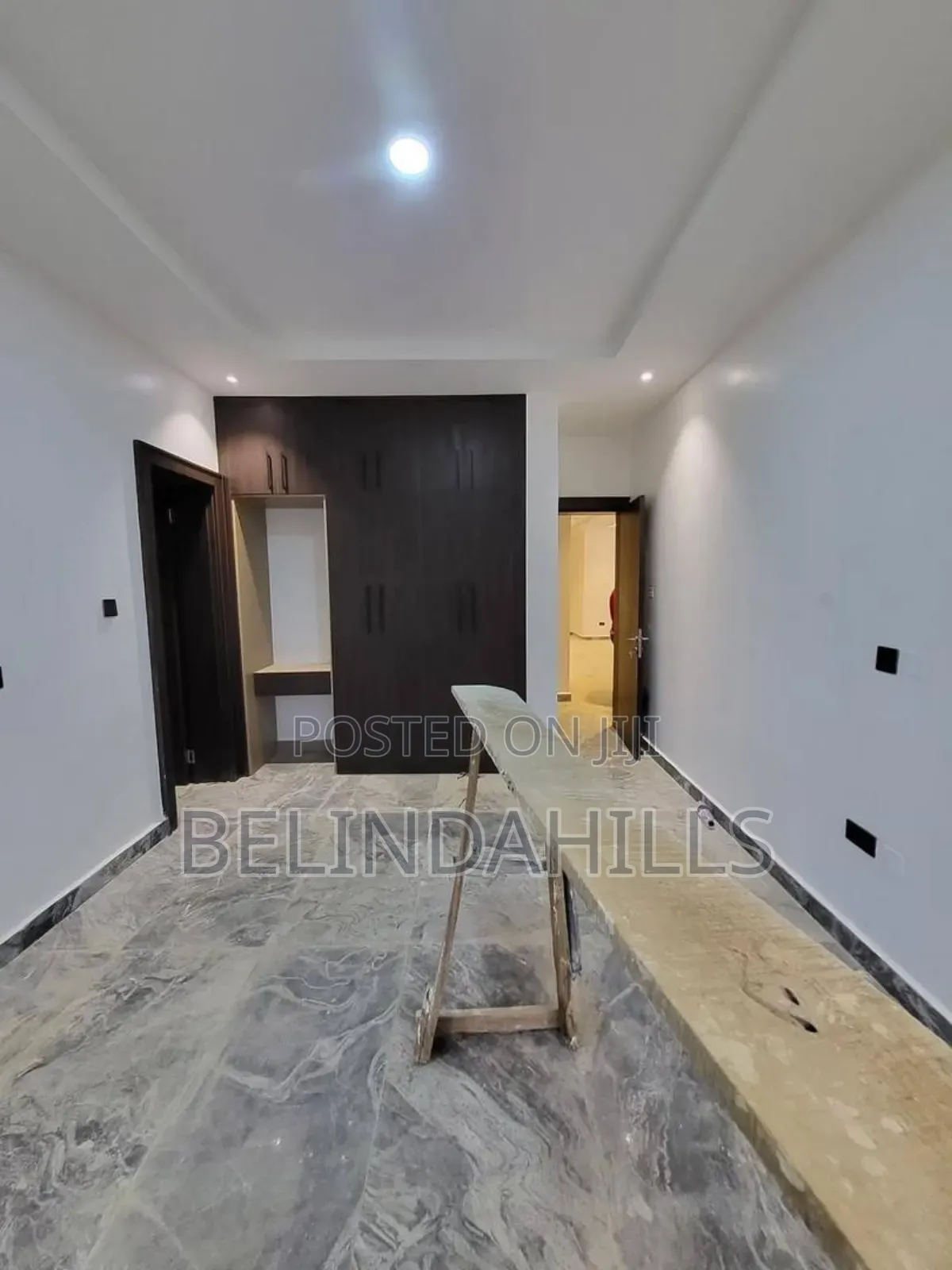 3bdrm Block of Flats in Utako for sale