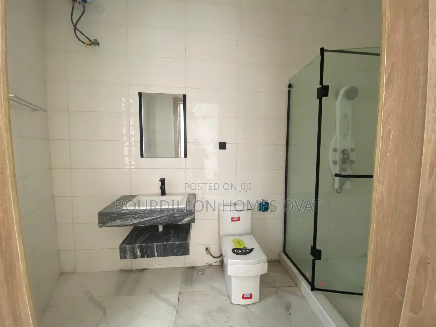 4bdrm Duplex in Harris Drive/Vgc for sale
