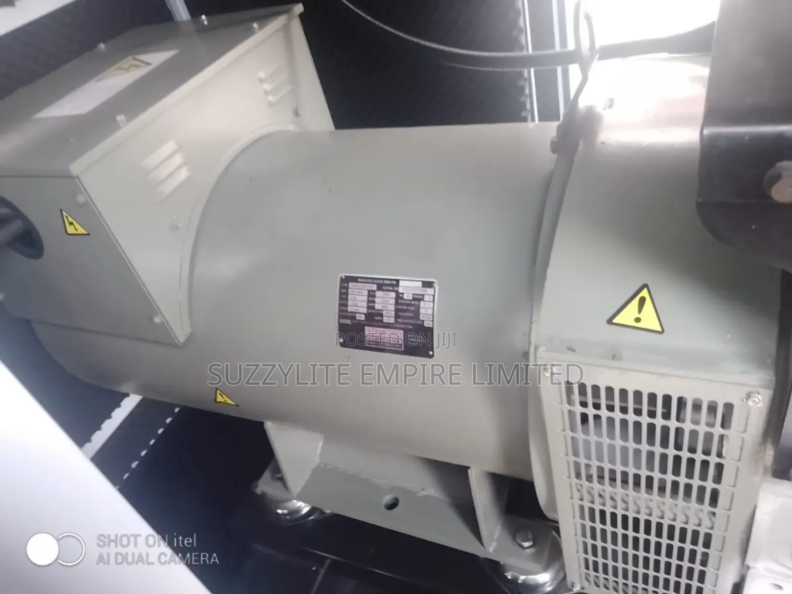Perkins 300kva Soundproof Diesel Engine England Generator
