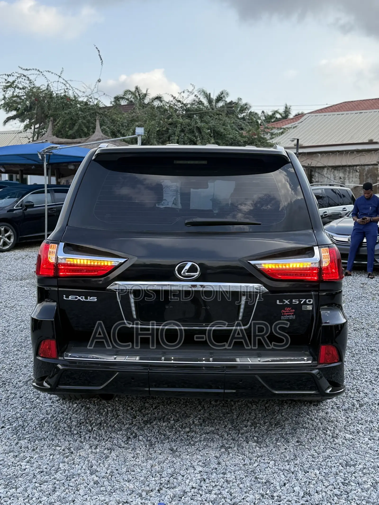 Lexus LX 570 2010 Black