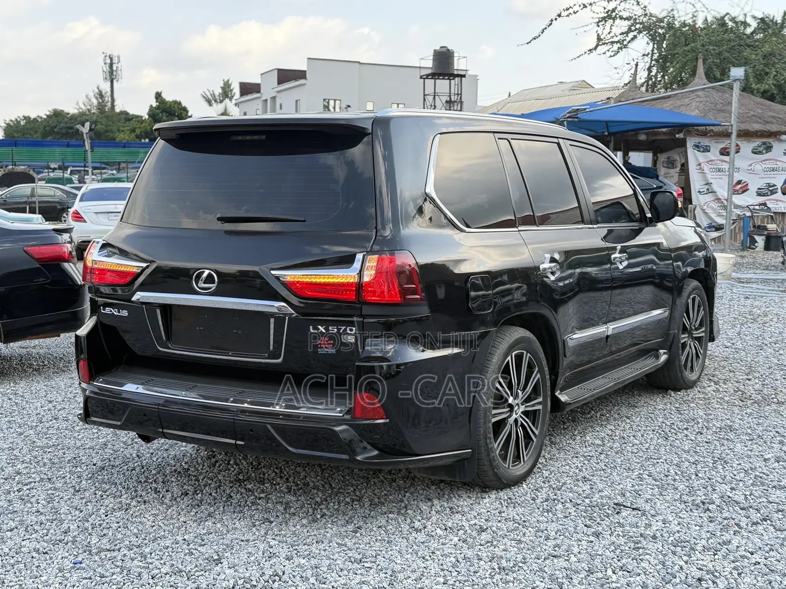 Lexus LX 570 2010 Black