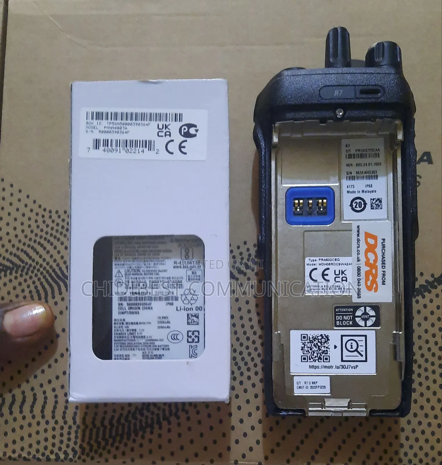 R7 Motorola Walkie Talkie Radio Is Available