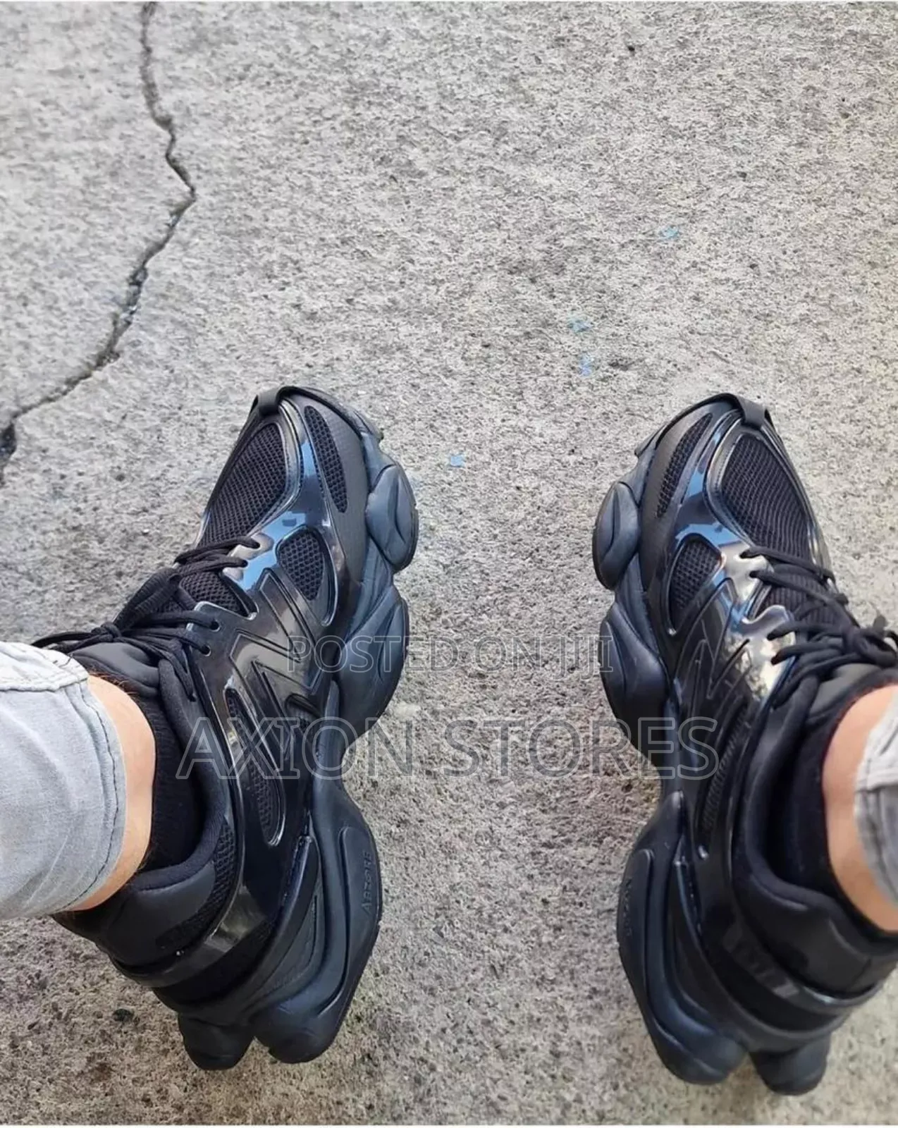 Designer New Balance Sneakers