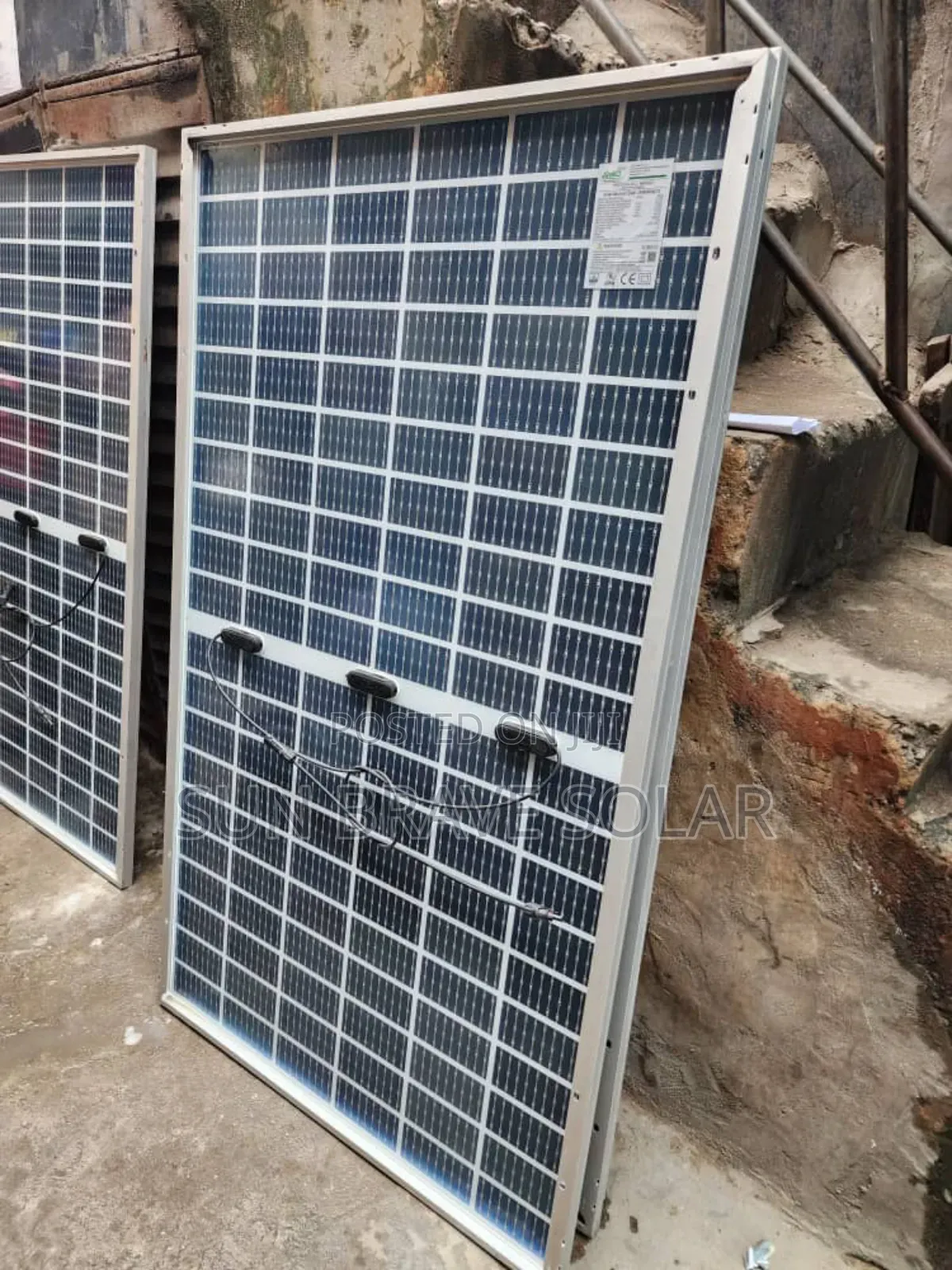 500w Jinko Mono Solar Panels Available Now