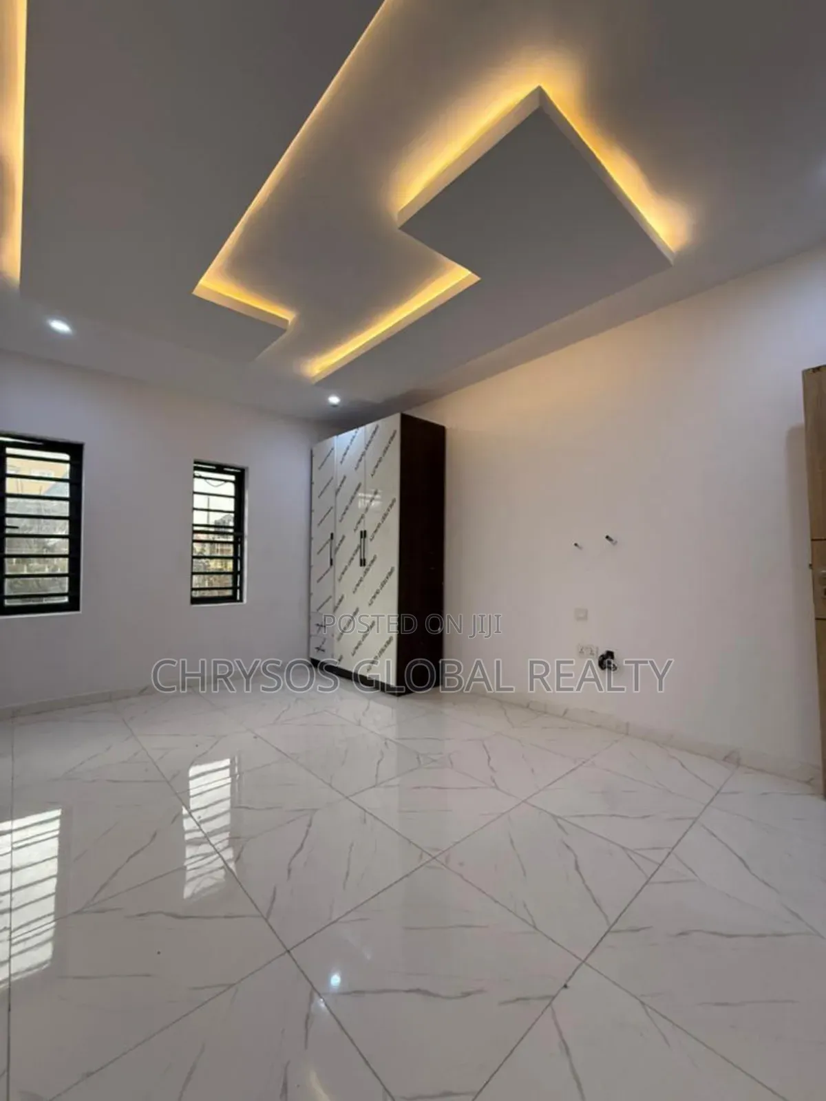 5bdrm Duplex in Okebadan Estate, Akobo for sale
