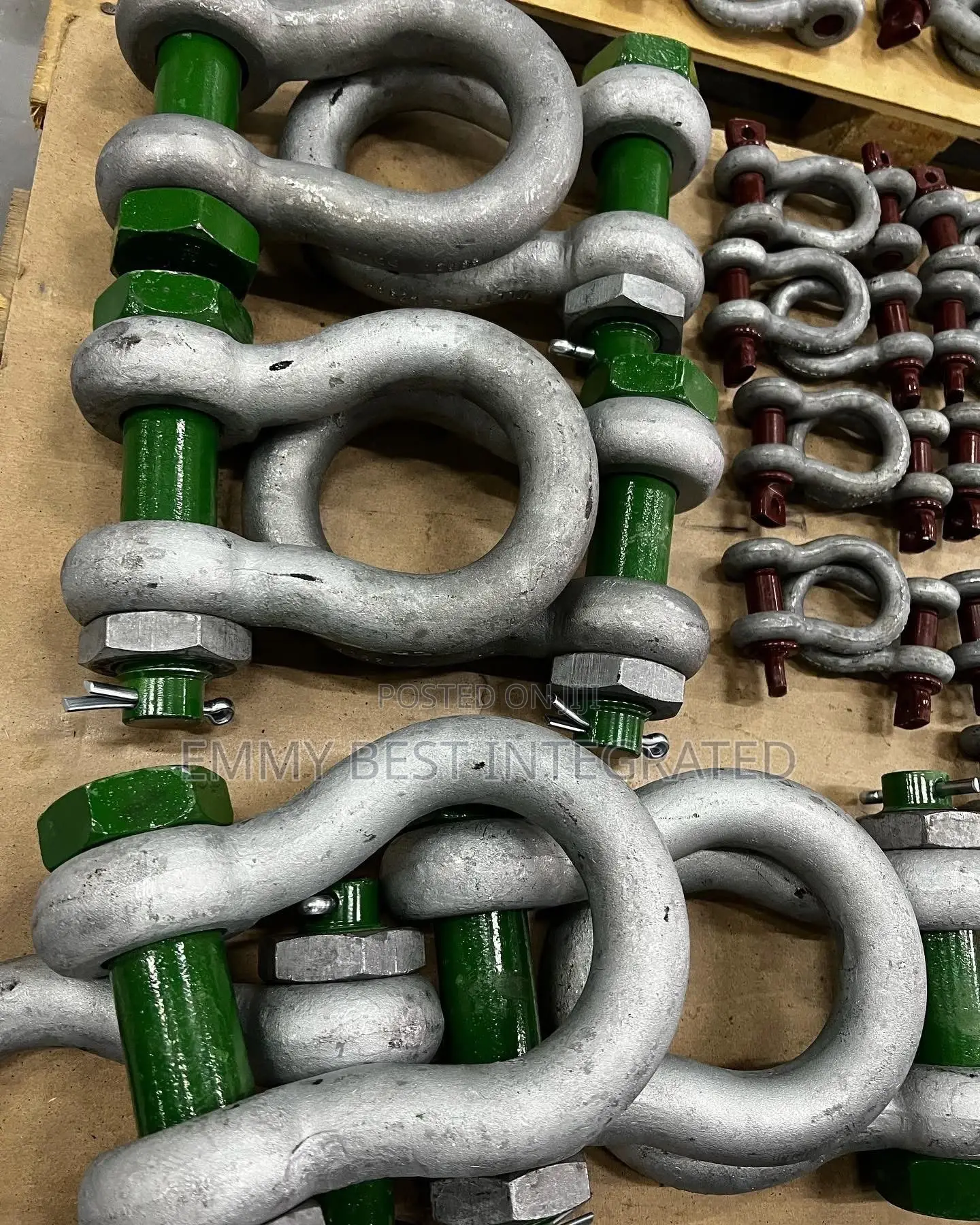 Bs Shackles