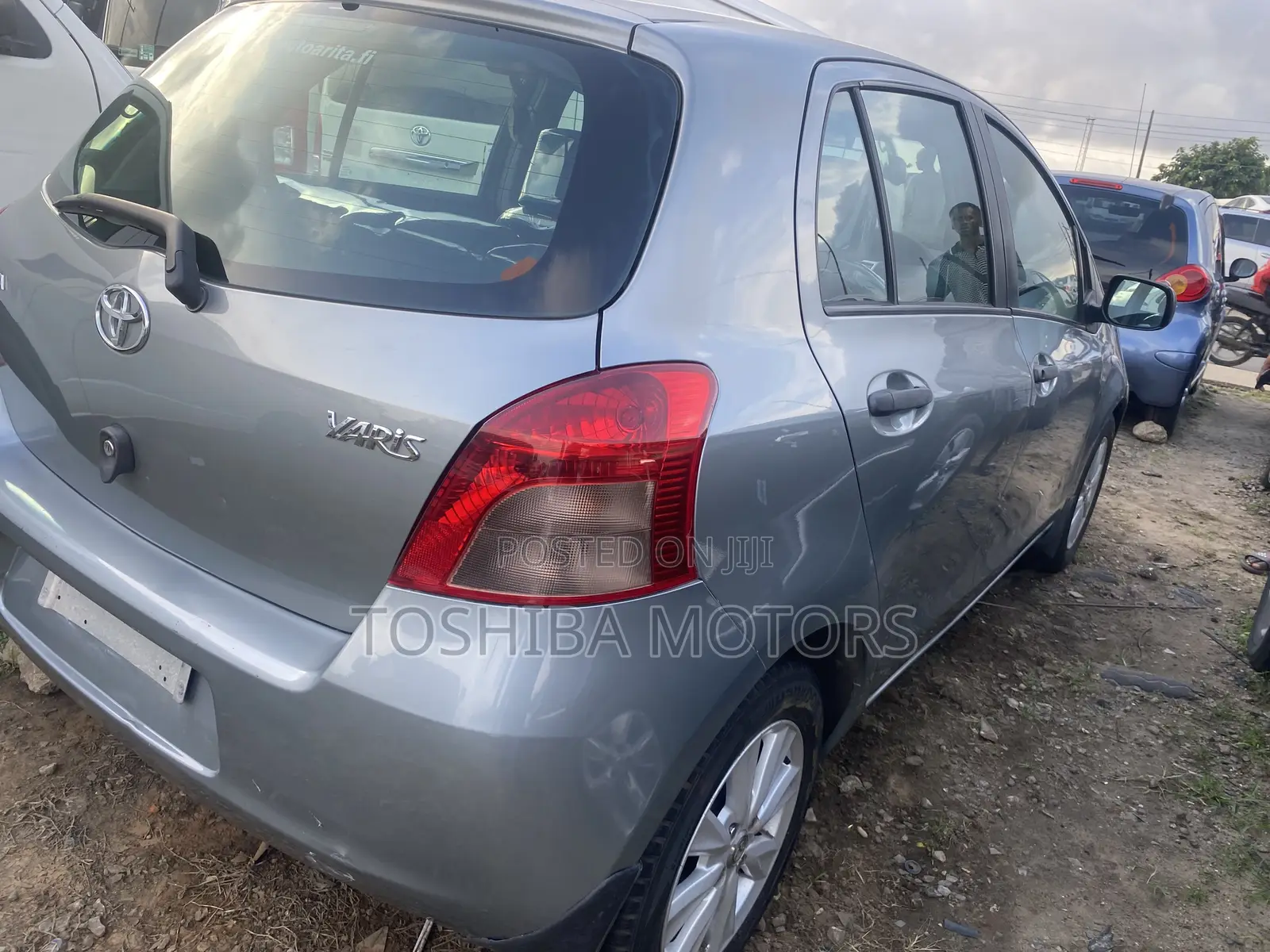 Toyota Yaris 2012 Silver