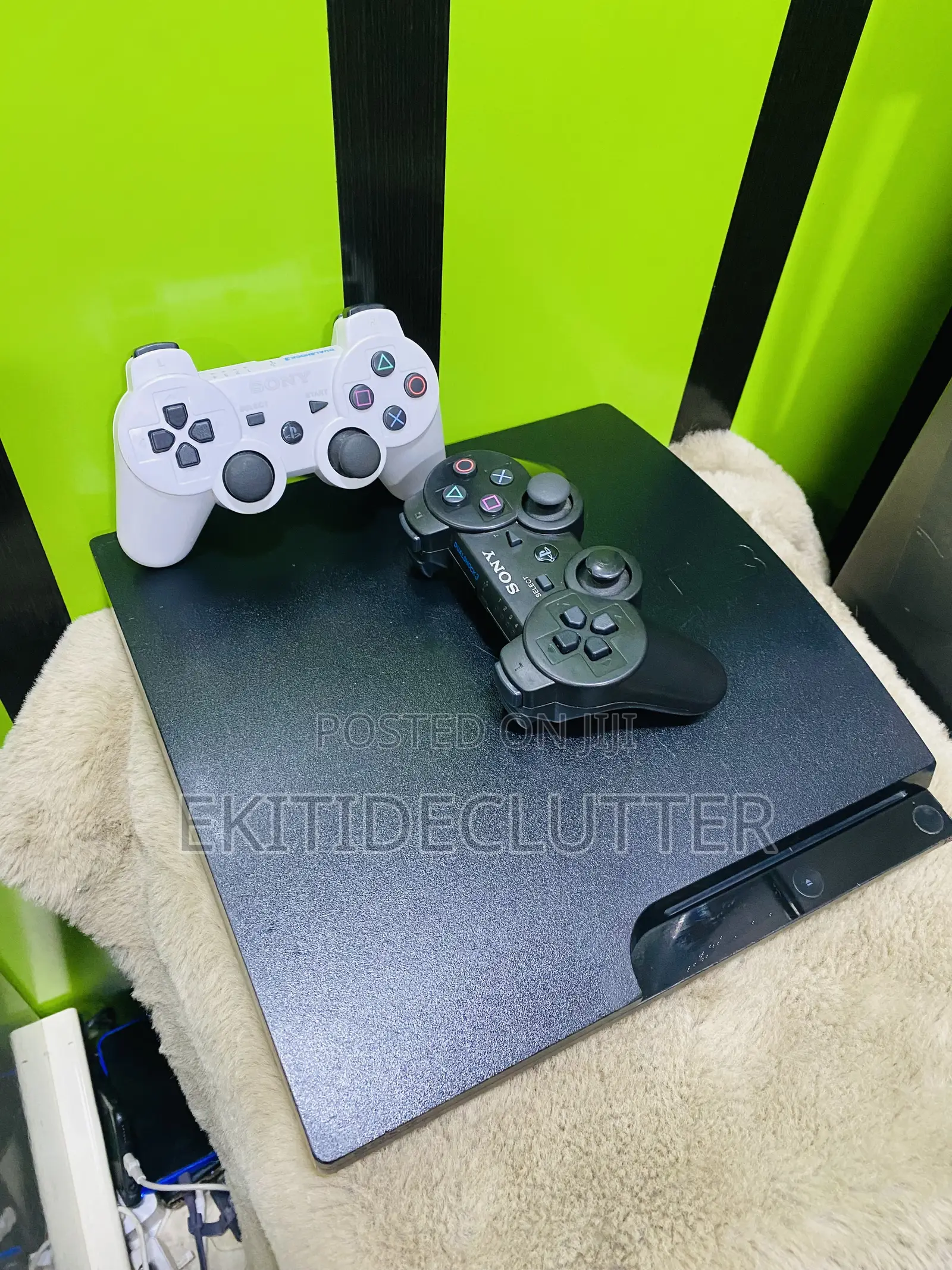 Neatly Used Slim Ps3//2pads //4games