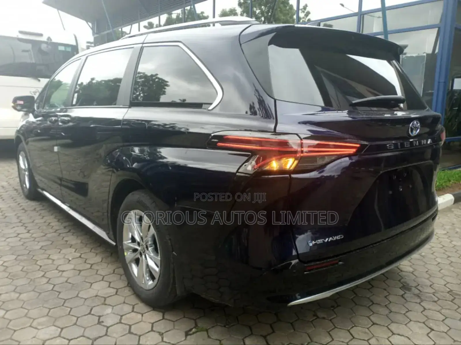New Toyota Sienna 2025 Black