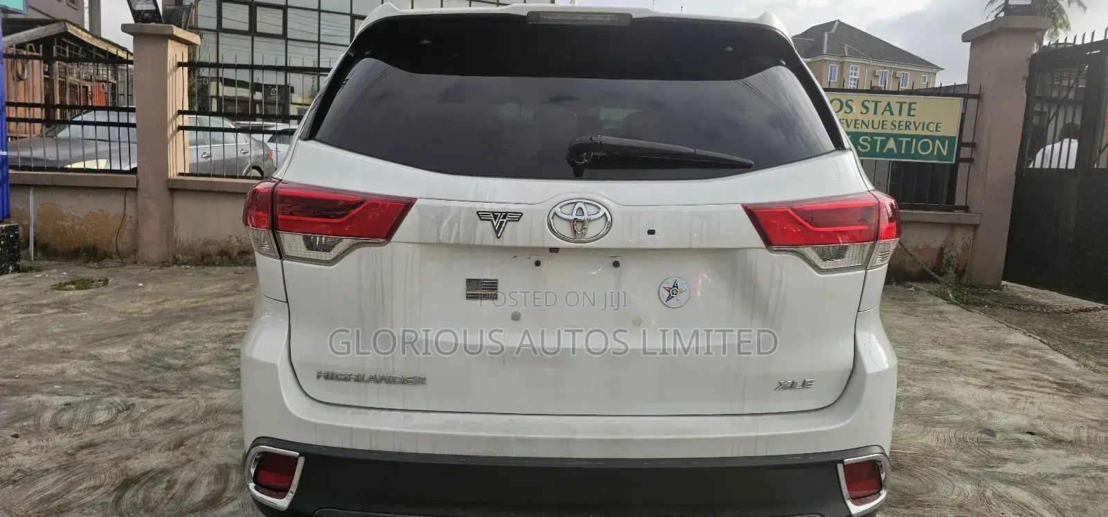 Toyota Highlander XLE 4x4 V6 (3.5L 6cyl 8A) 2017 White