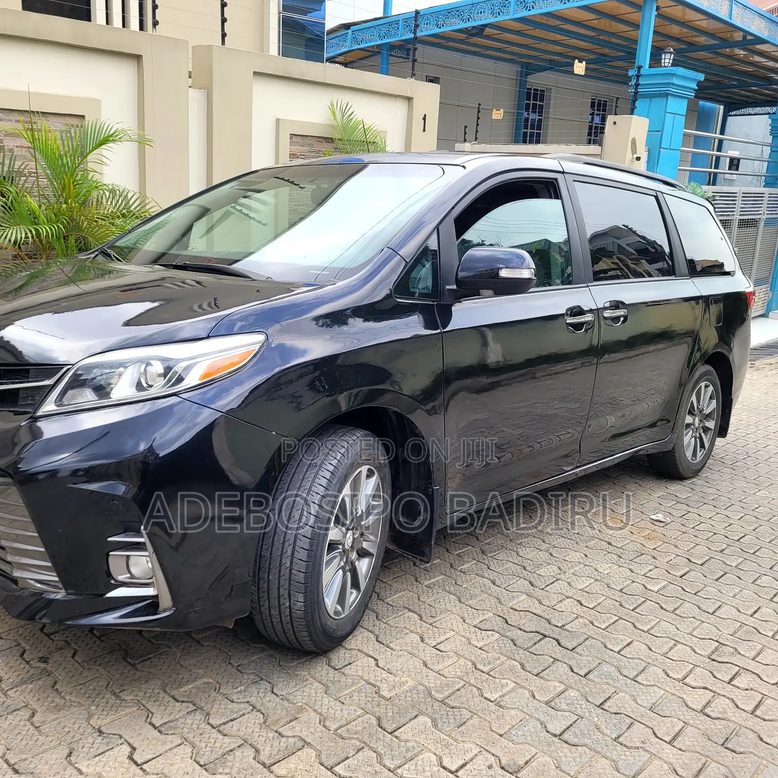 Toyota Sienna 2017 Black