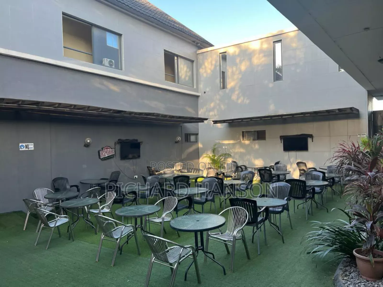 Hotel for Sale. Four Floors. 1500 Sqm. N1b. Abijo.