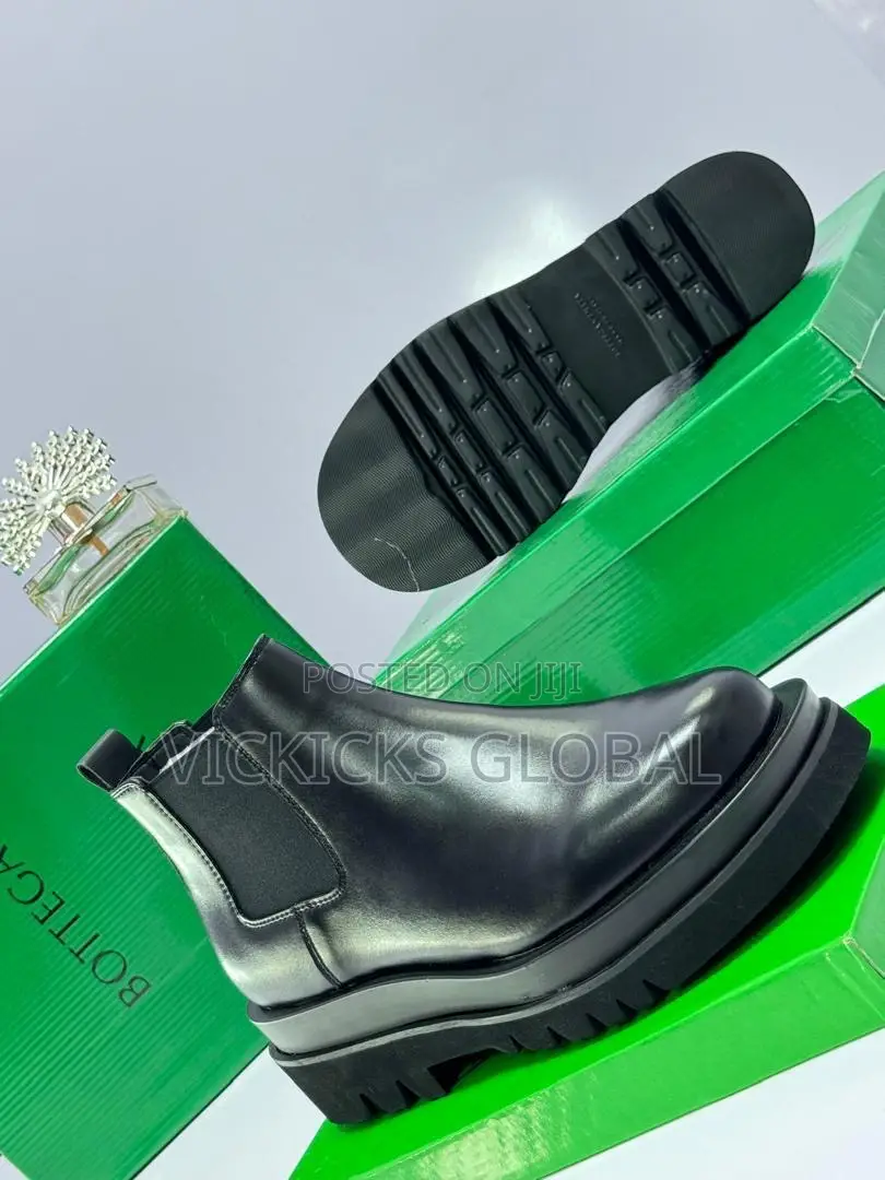 Bottega Veneta Double Sole Leather Ankle Shoes