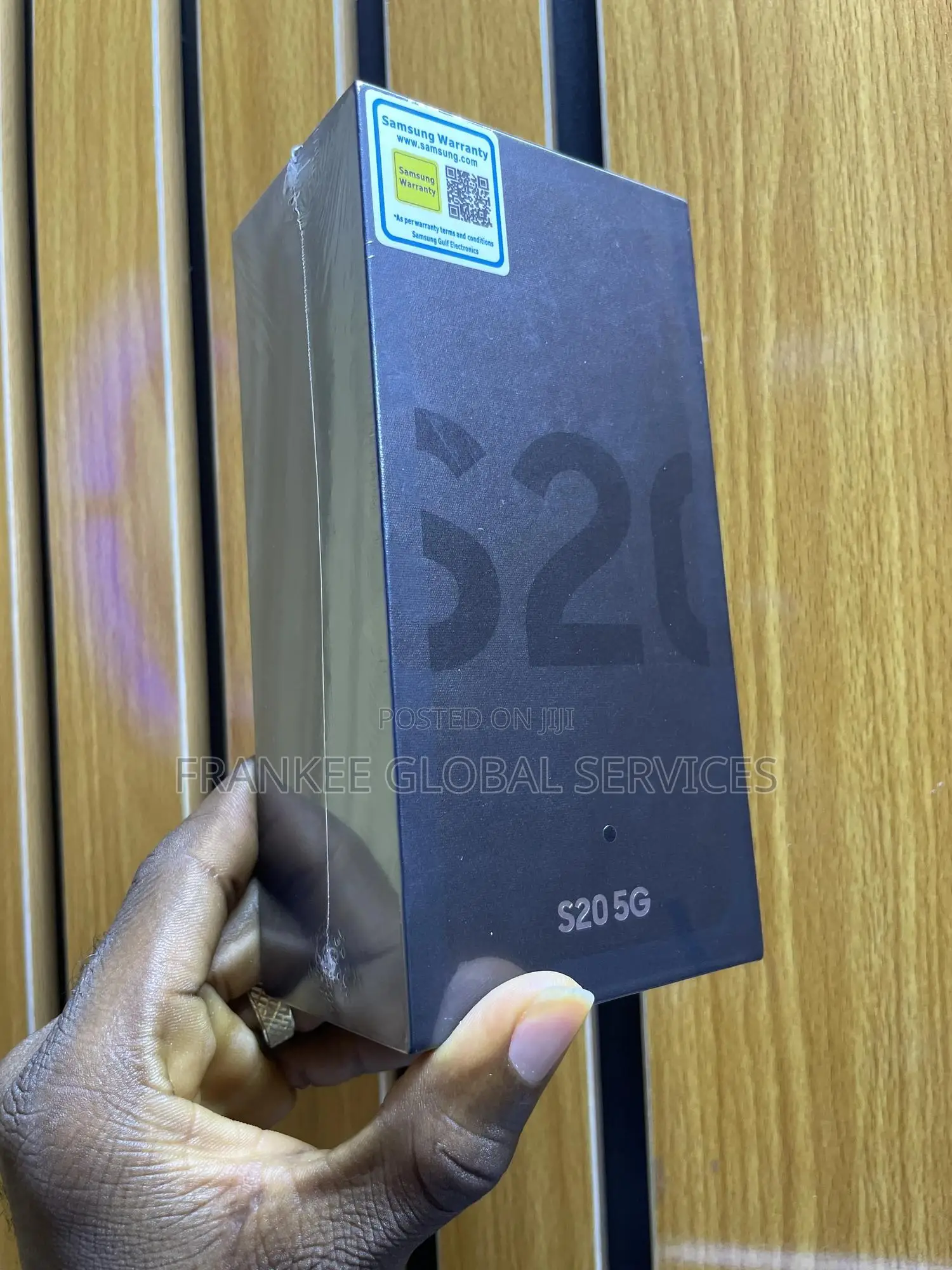 New Samsung Galaxy S20 128 GB Black