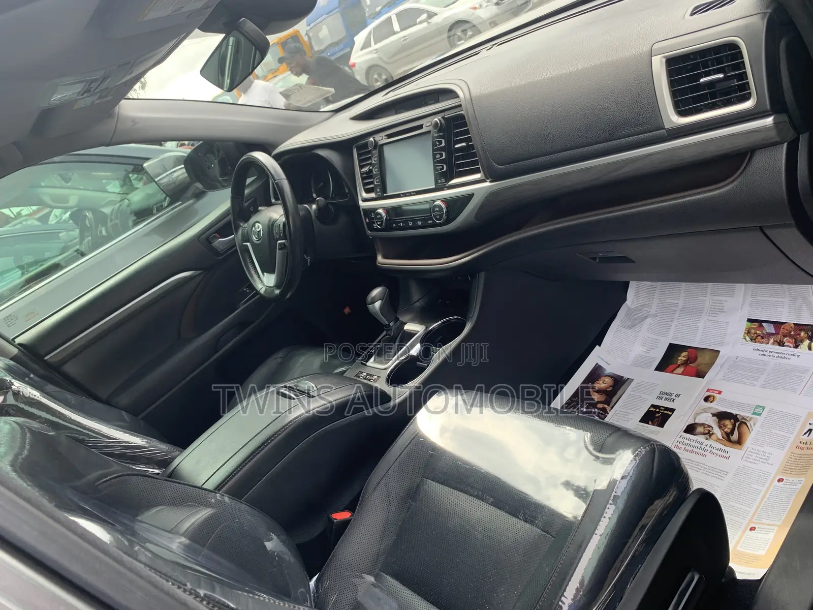 Toyota Highlander Limited 4x4 V6 (3.5L 6cyl 8A) 2017 Gray