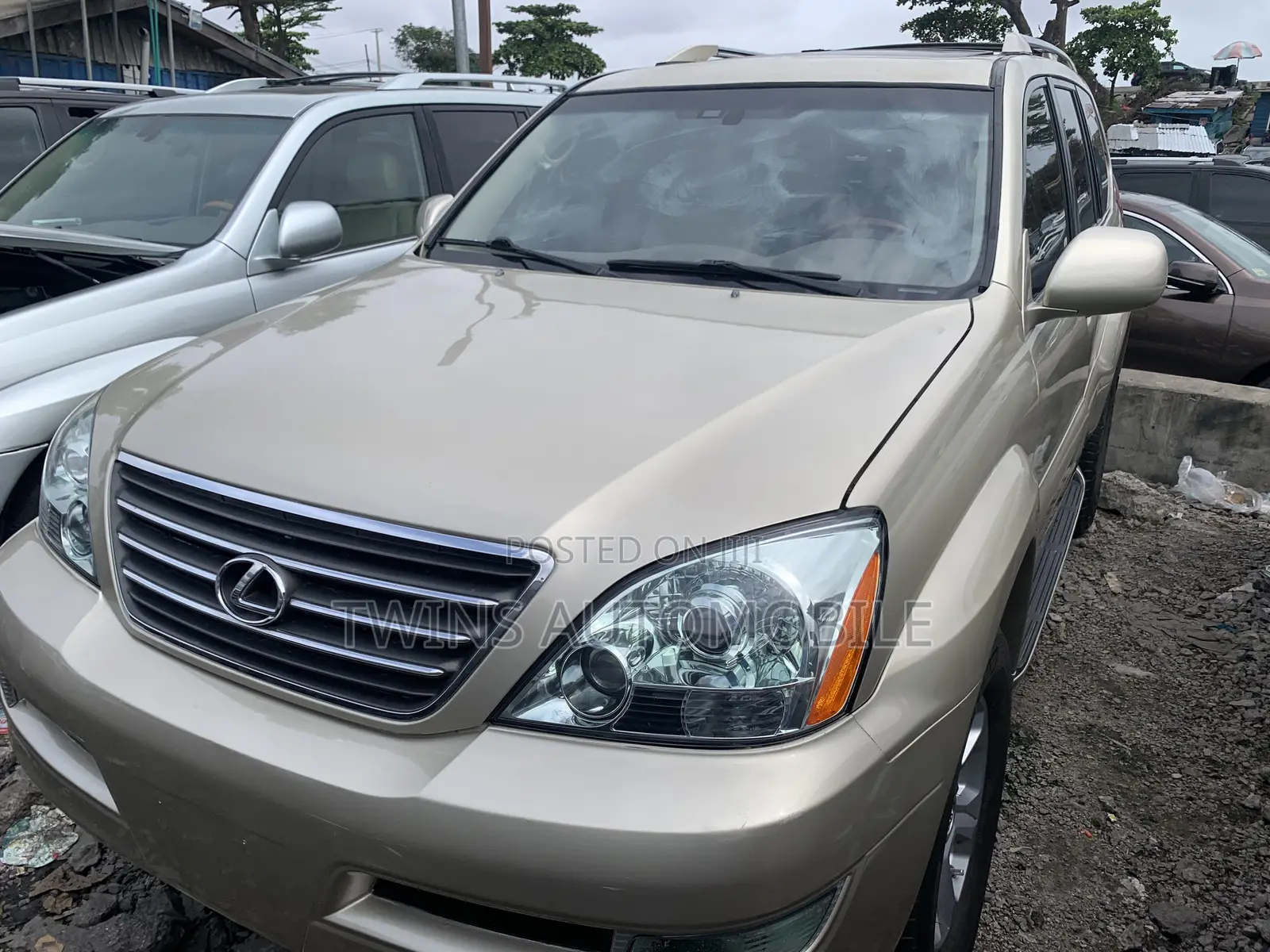 Lexus GX 470 2009 Gold