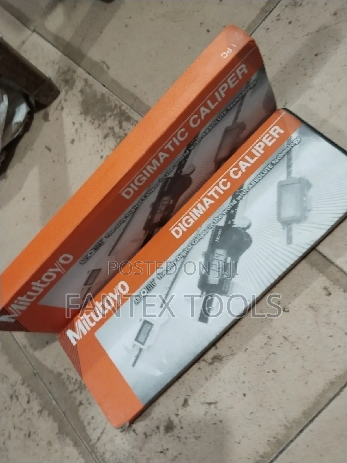 Mitutoyo Digital Caliper (12" 300mm).