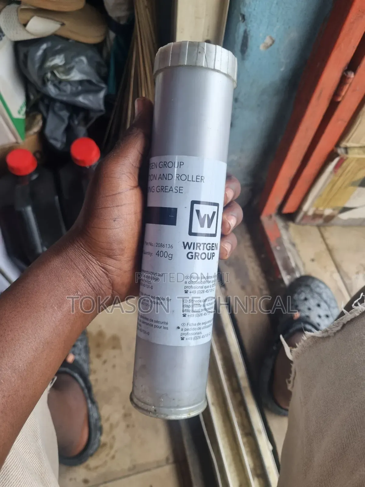 Cartridge of Wirtgen Group Multipurpose Moly Grease.