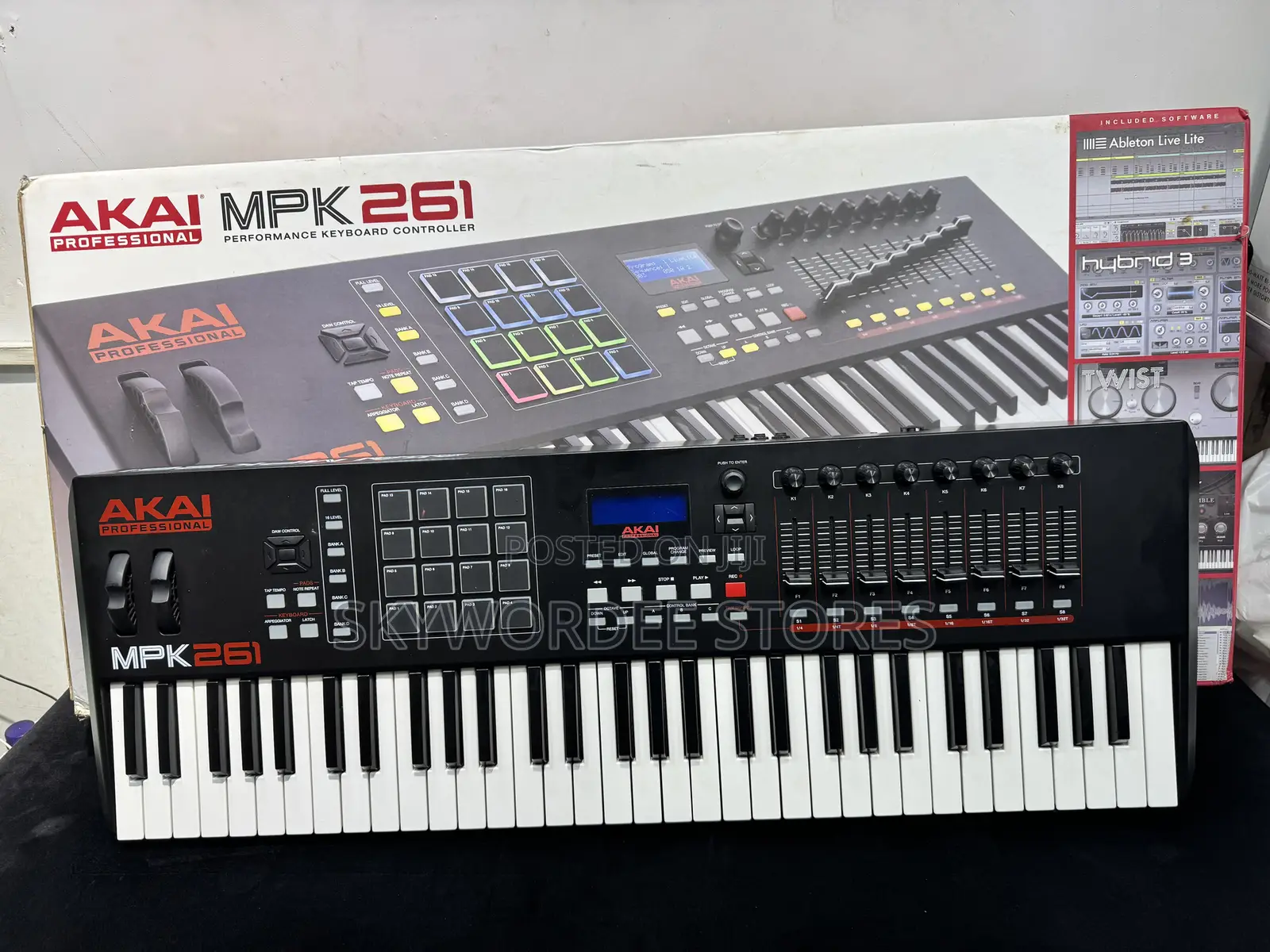 Akai MPK 261 Professional Studio Keyboard