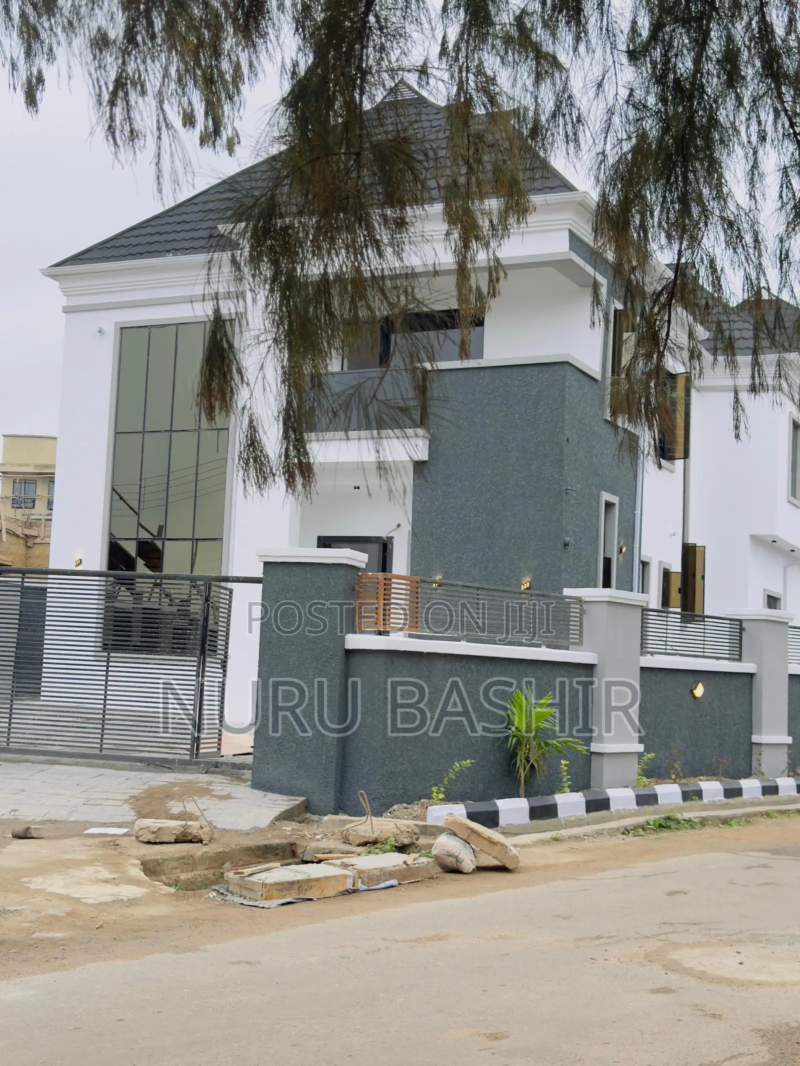 Furnished 4bdrm Duplex in Carlton Gate Estate, Akobo for sale