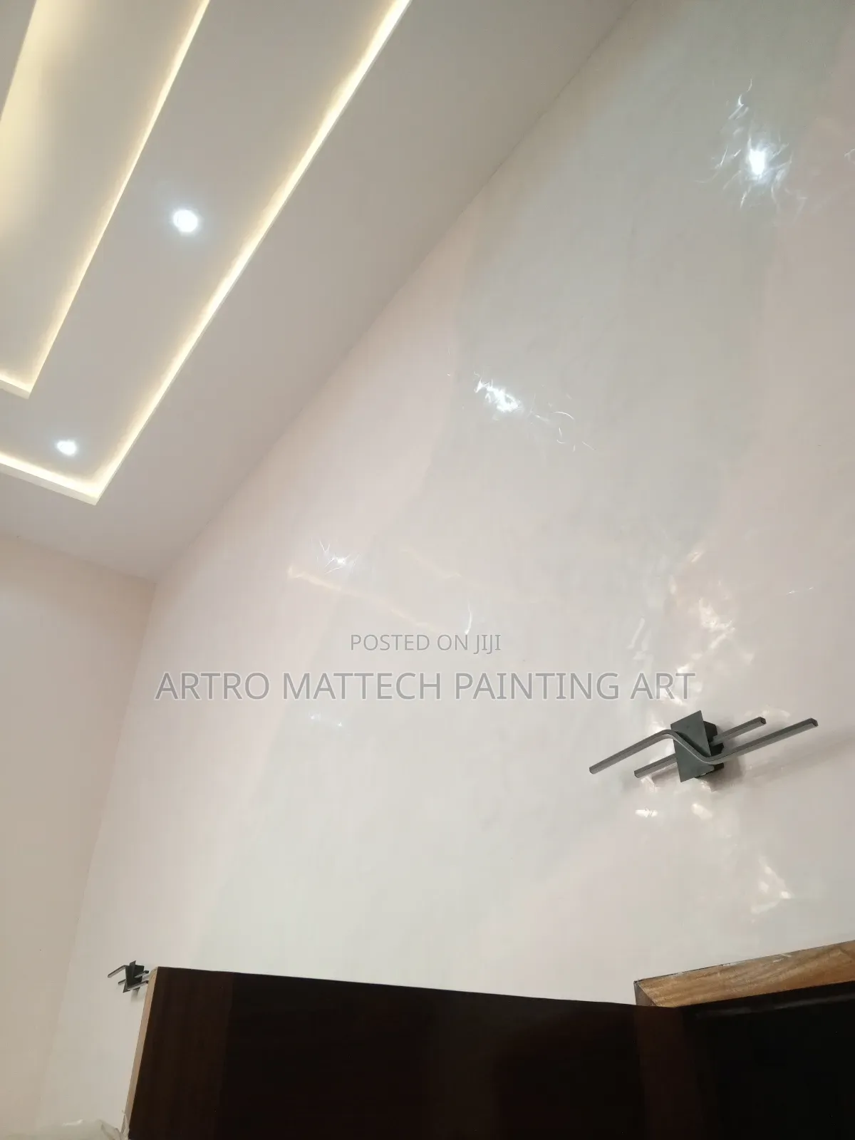 Glassy Stucco, Mirror Paint/Painting